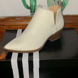 Time and Tru Ankle Booties